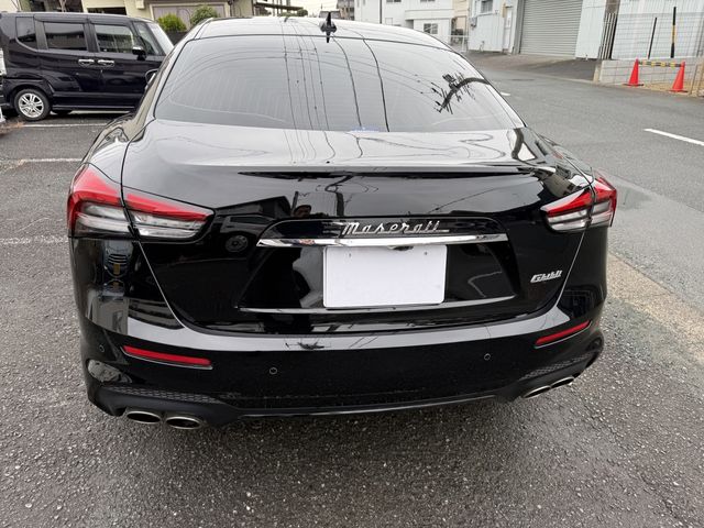 MASERATI GHIBLI Sedan