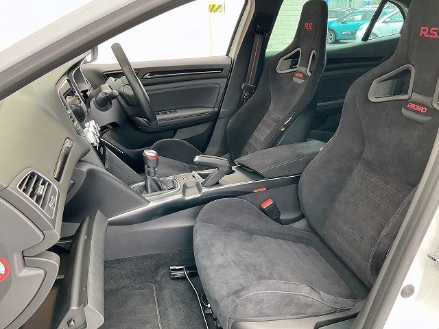RENAULT MEGANE hatchback