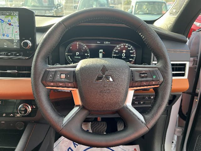OUTLANDER PHEV
