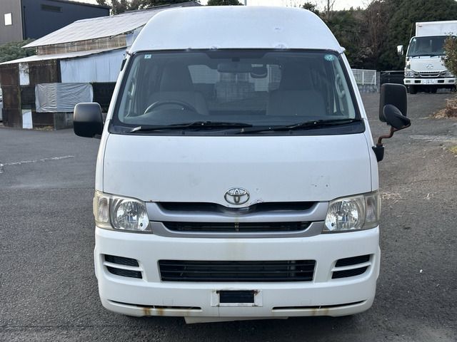 HIACE van 4WD