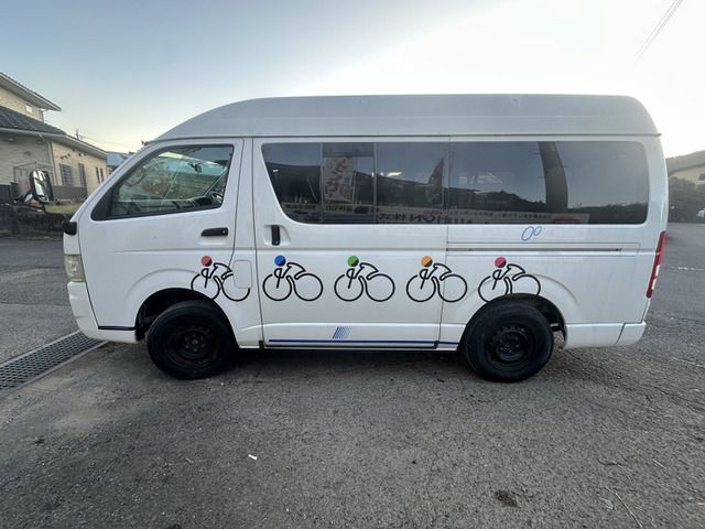 HIACE van 4WD