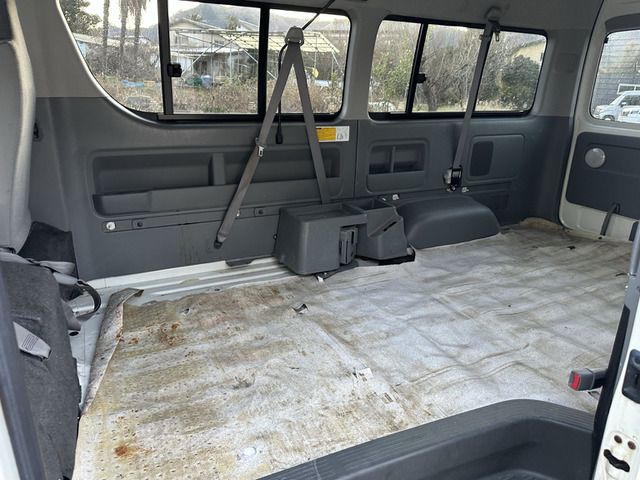 HIACE van 4WD
