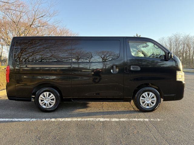 NV350 CARAVAN 4WD