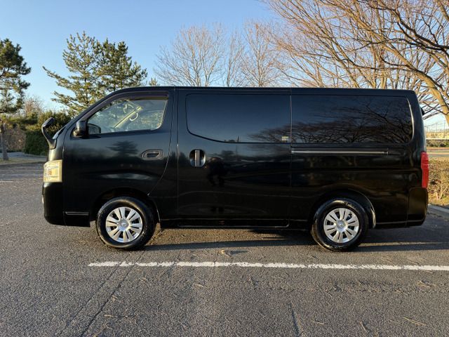 NV350 CARAVAN 4WD