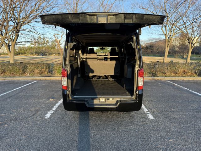 NV350 CARAVAN 4WD
