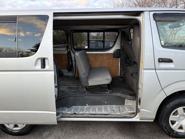 HIACE van 4WD