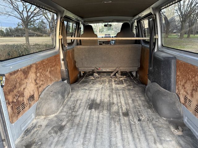 HIACE van 4WD