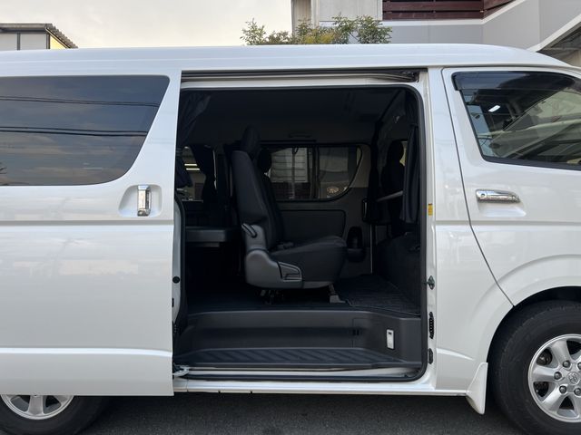 HIACE van 2WD
