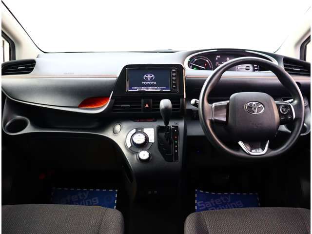 SIENTA HYBRID