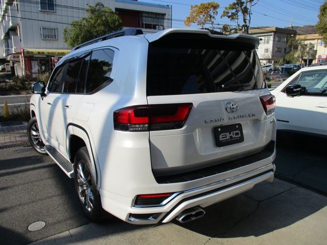 LANDCRUISER wagon