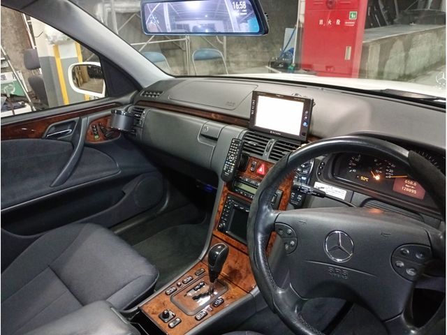 MERCEDES BENZ E class stationwagon