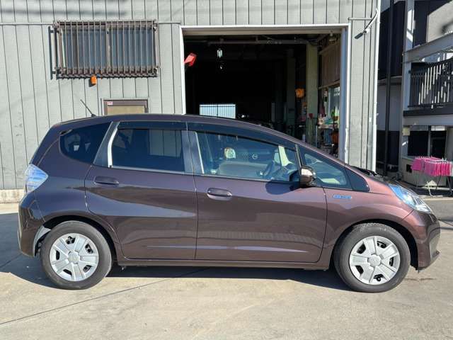 FIT HYBRID
