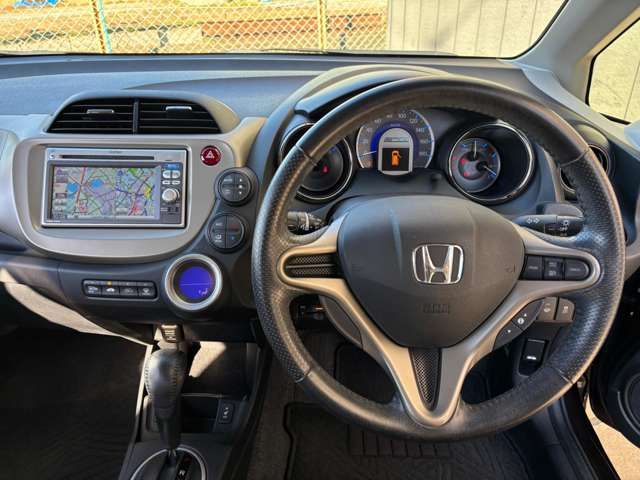 FIT HYBRID