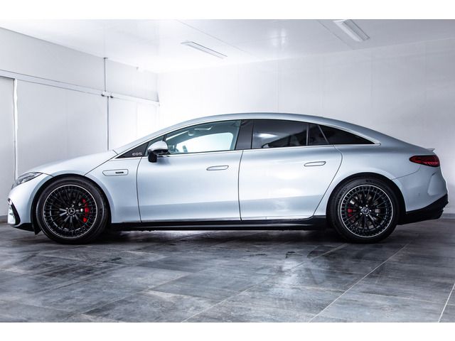 MERCEDES AMG EQS