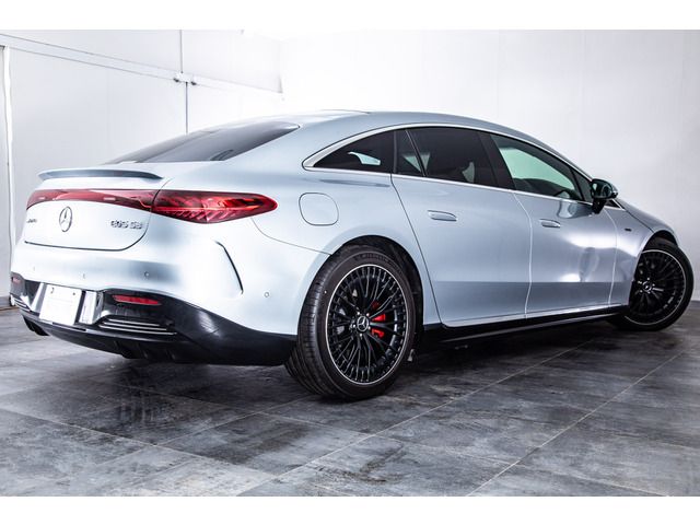 MERCEDES AMG EQS