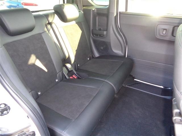 N-BOX CUSTOM