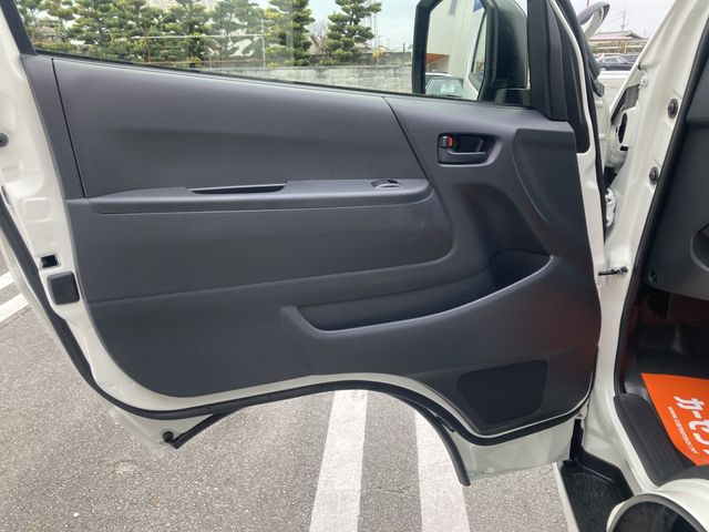 HIACE van 2WD