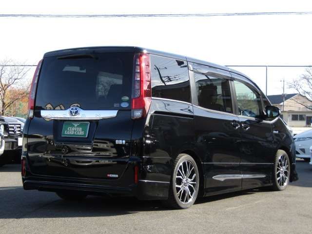 NOAH HYBRID 4WD