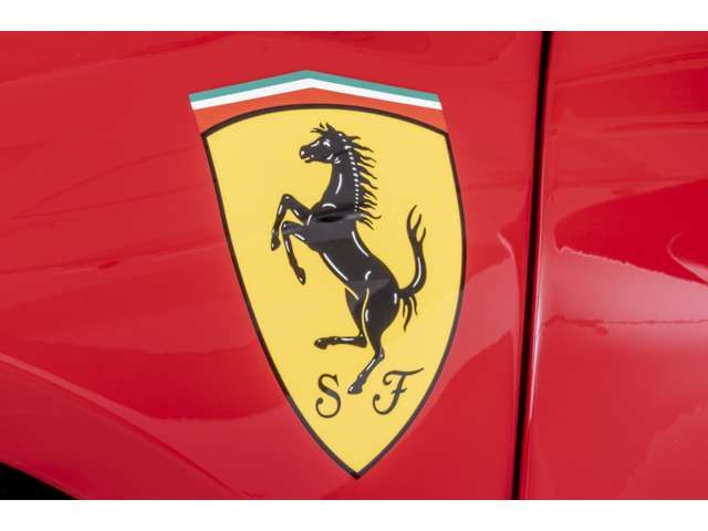 FERRARI SF90 Spider