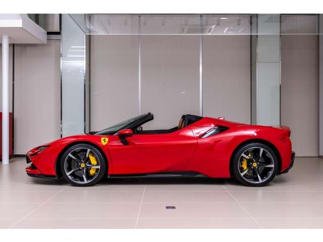 FERRARI SF90 Spider
