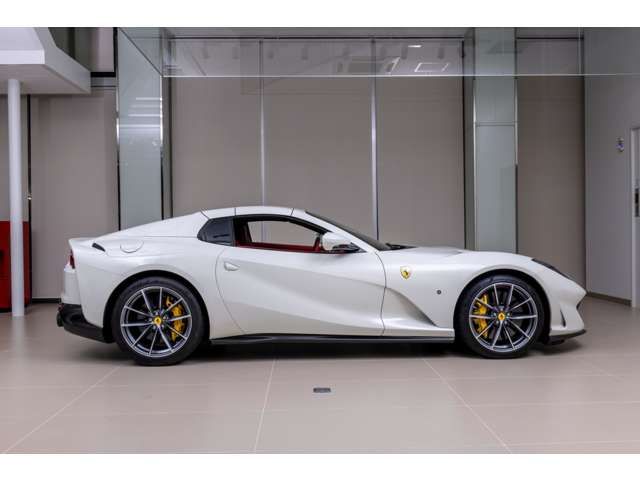 FERRARI 812 GTS