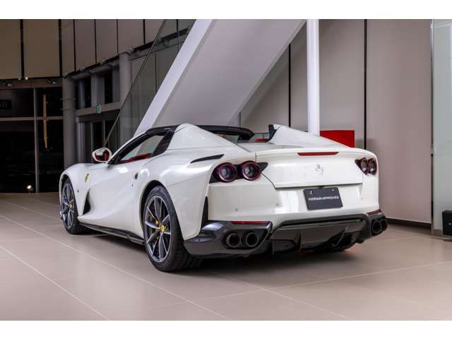 FERRARI 812 GTS