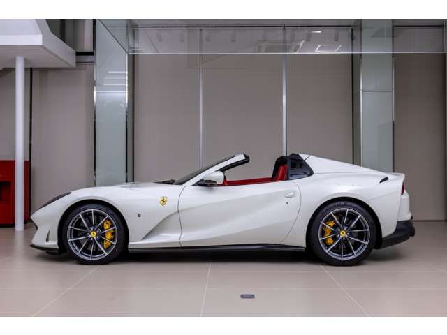 FERRARI 812 GTS