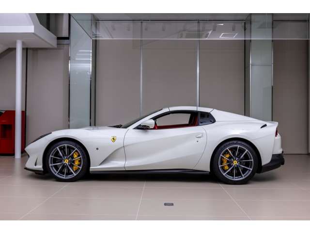 FERRARI 812 GTS