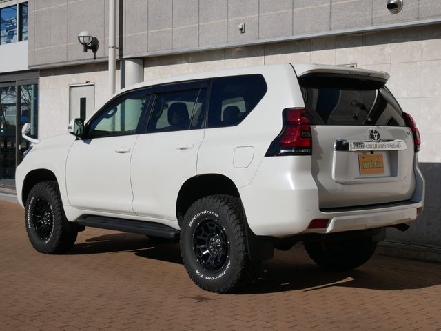 LANDCRUISER PRADO