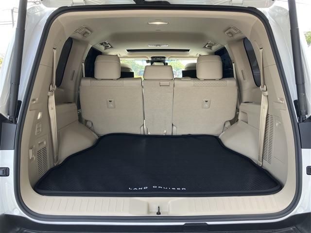 LANDCRUISER wagon