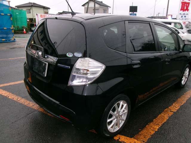 FIT HYBRID
