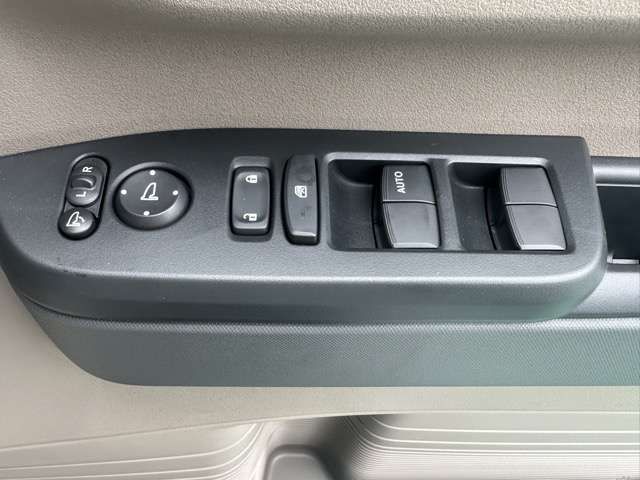 N-BOX JOY