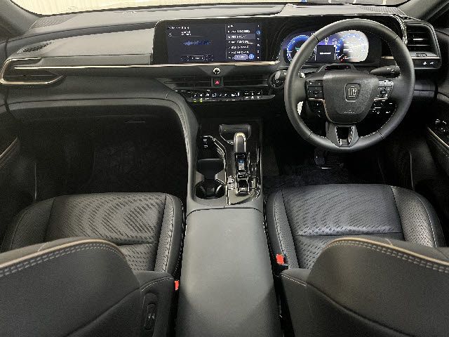 CROWN SPORT