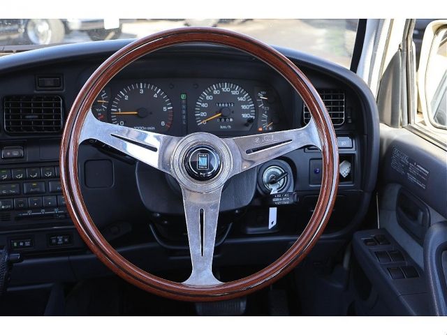 LANDCRUISER wagon