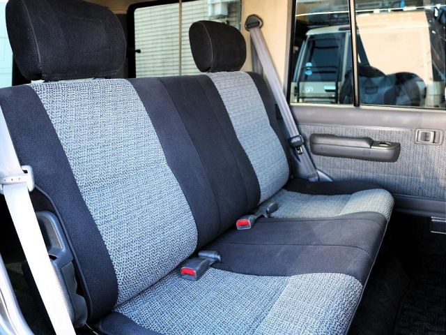 LANDCRUISER van