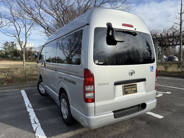 HIACE van 4WD