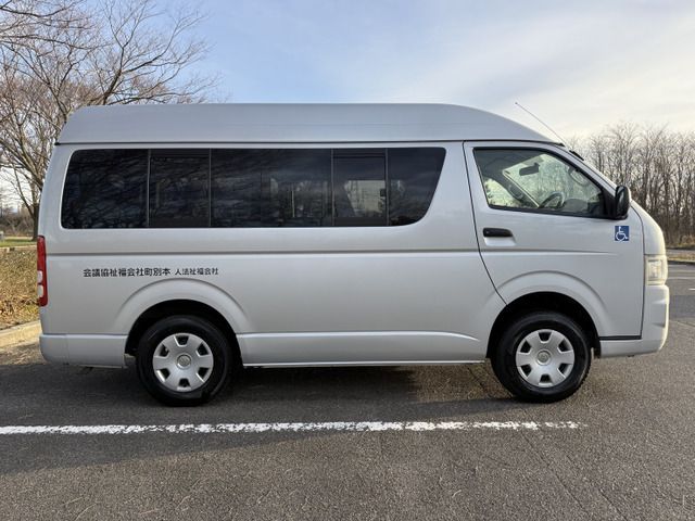 HIACE van 4WD