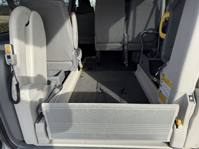 HIACE van 4WD