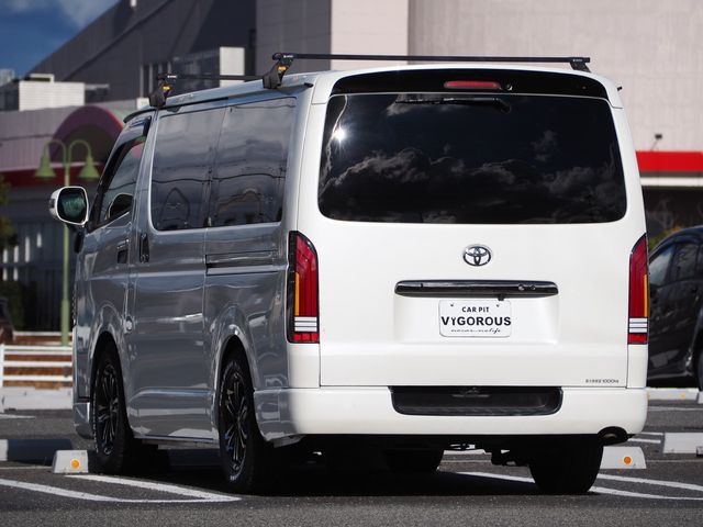 REGIUSACE van 2WD