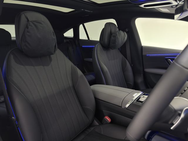 MERCEDES BENZ EQS