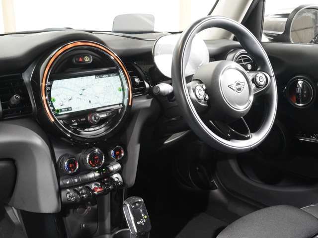 MINI COOPER SD 5DOOR