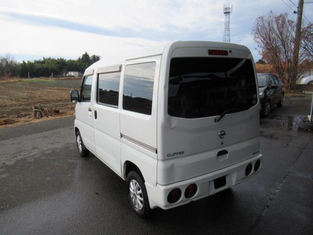 CLIPPER van