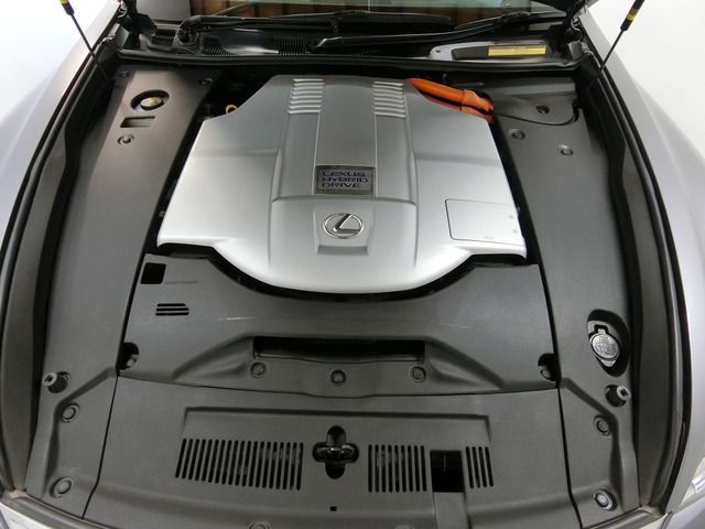LEXUS LS600h