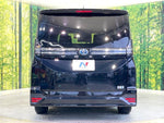 VOXY HYBRID
