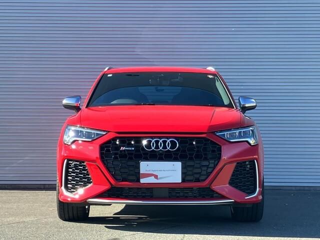 AUDI RS Q3
