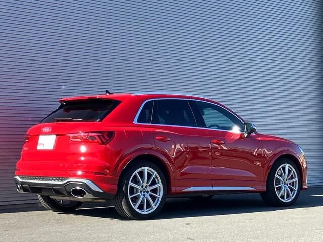 AUDI RS Q3