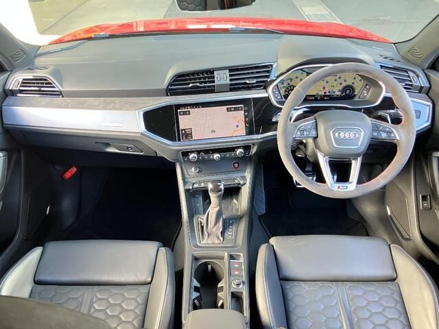AUDI RS Q3