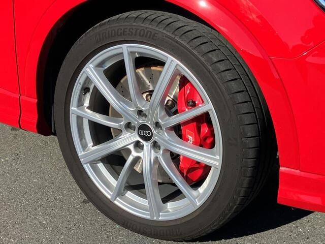 AUDI RS Q3