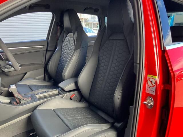 AUDI RS Q3