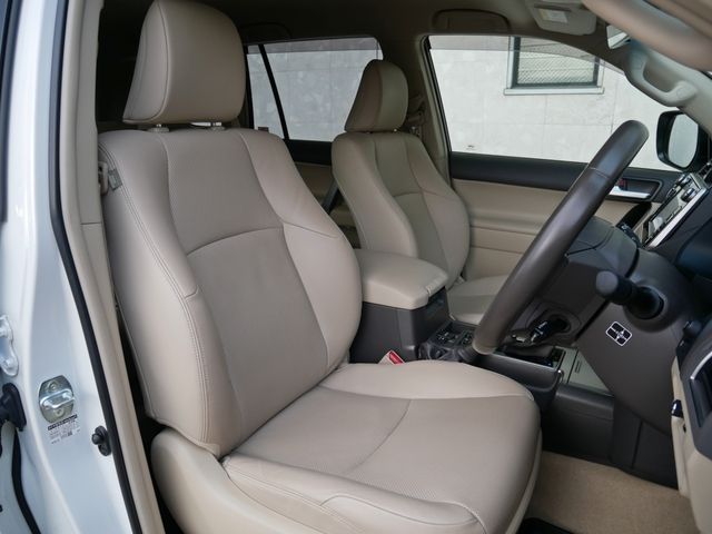 LANDCRUISER PRADO